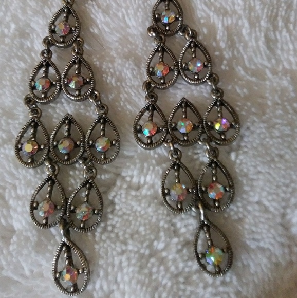 Vintage Silver Plated AB Crystal Earrings🌷 - Picture 1 of 4